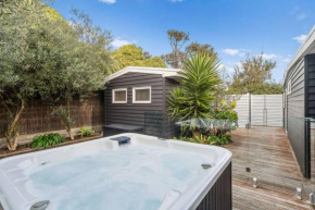 Coastal Chic Spa Retreat, Rye